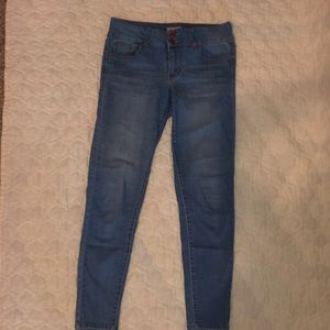Juniors Celebrity Pink Skinny Jeans